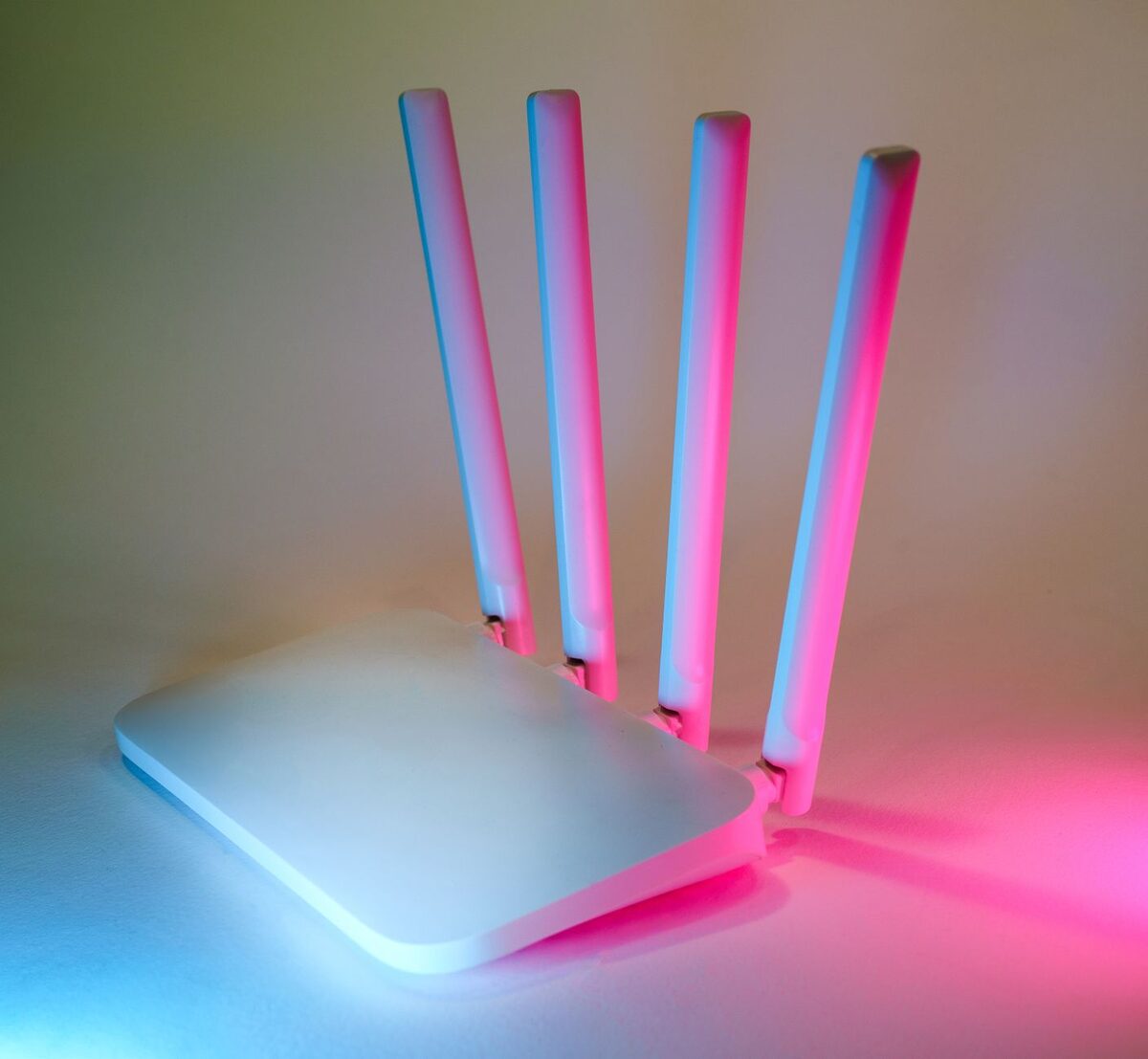 Sieci komputerowe i internet w domu i firmie