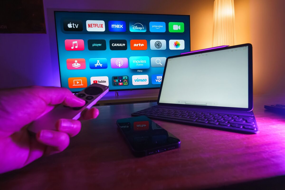 Konfiguracja Smart TV i polaczenia z komputerem